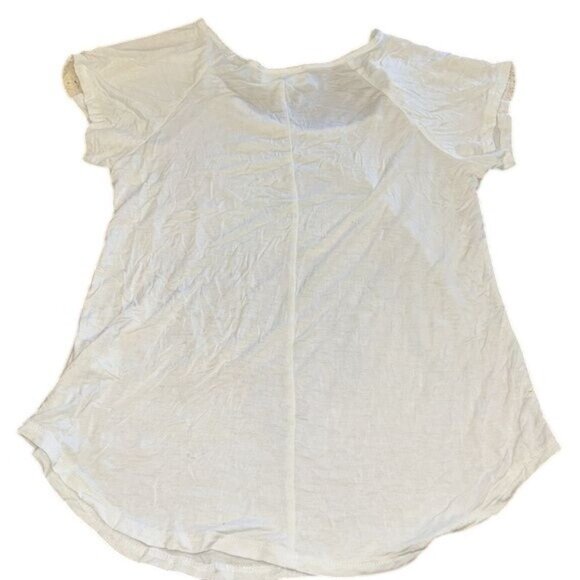 Threads Studio Womens S White Tee With Elephant & Floral Design - Picture 8 of 8